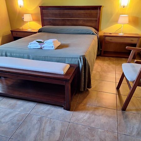 Hostal Europa San Roque del Acebal Eksteriør bilde