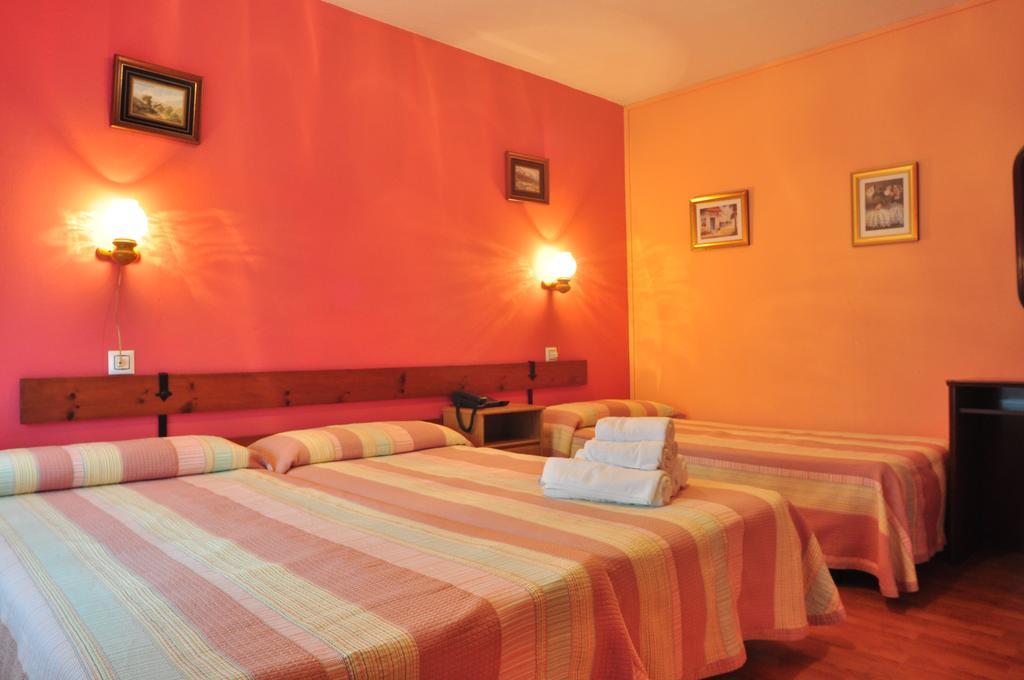 Hostal Europa San Roque del Acebal Eksteriør bilde